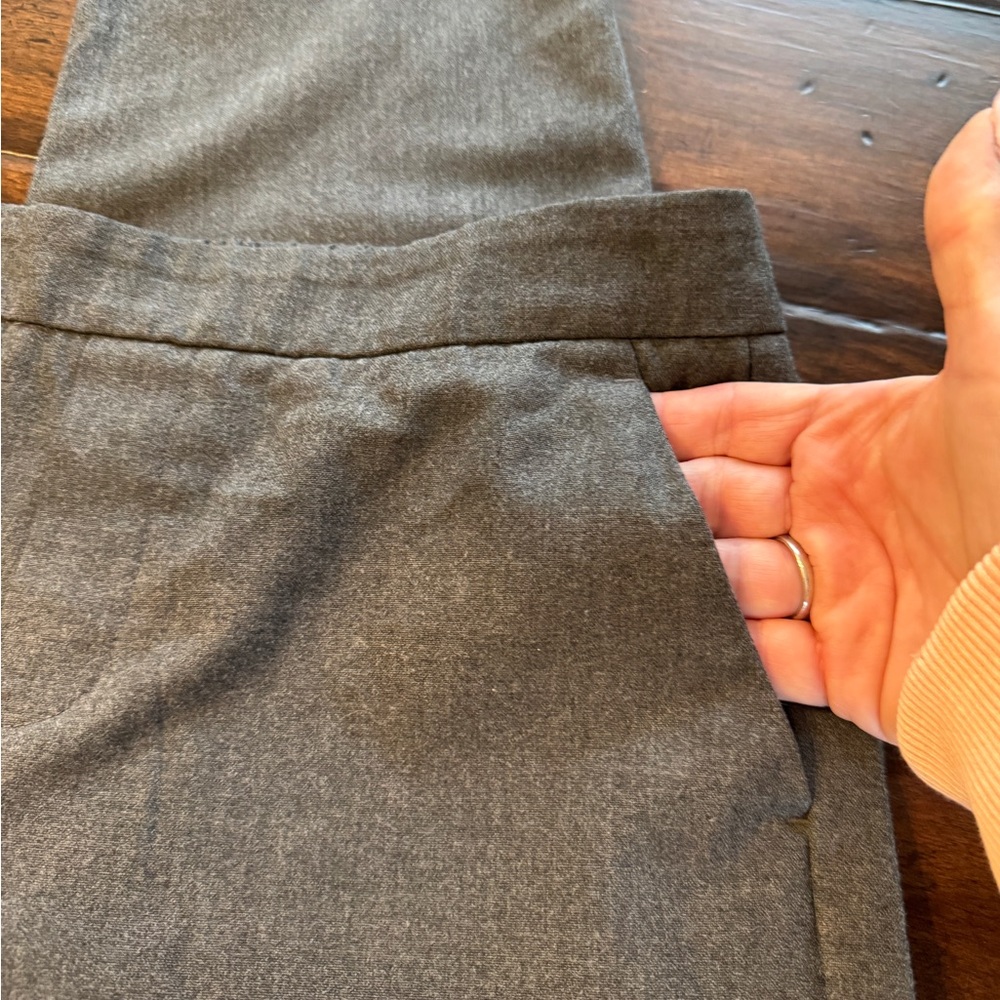 Women’s Banana Republic Hayden Tapered Pant in Heathered Charcoal- Size 2 - Picture 5 of 15